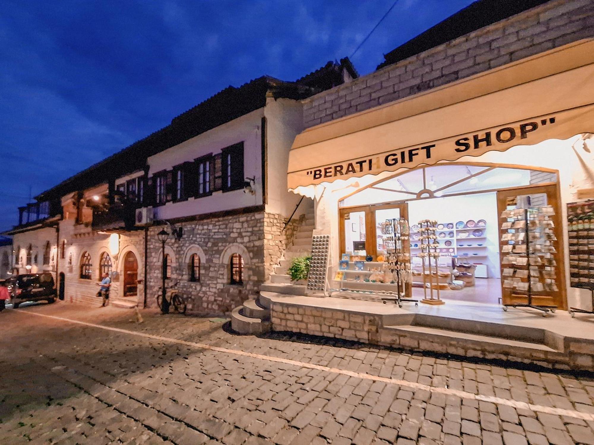 Villa Mishel Suites Berat Zewnętrze zdjęcie