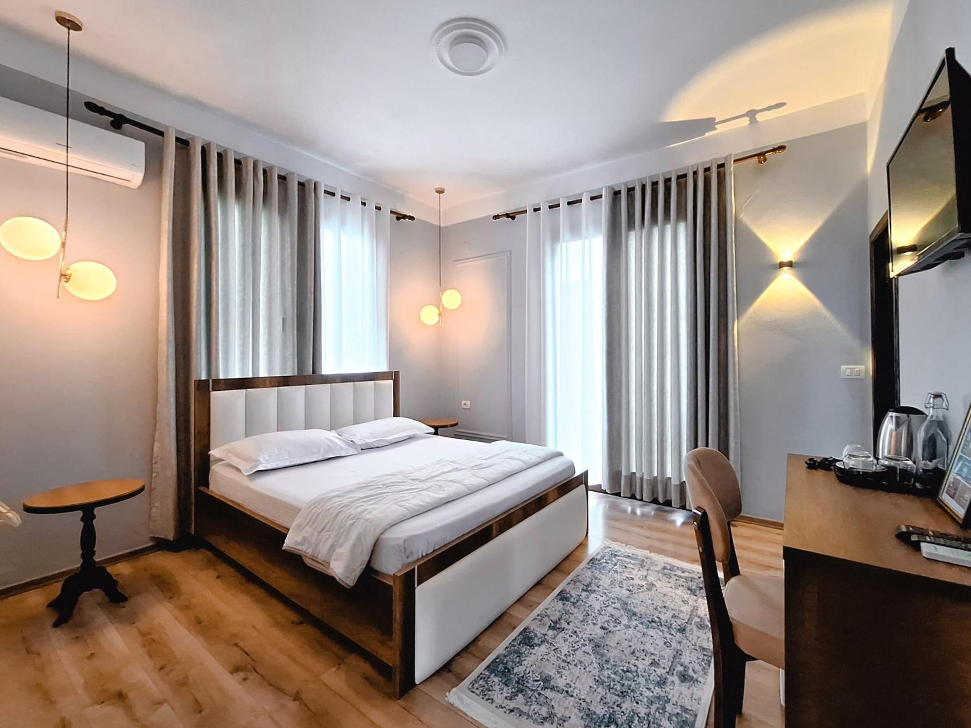 Villa Mishel Suites Berat Zewnętrze zdjęcie
