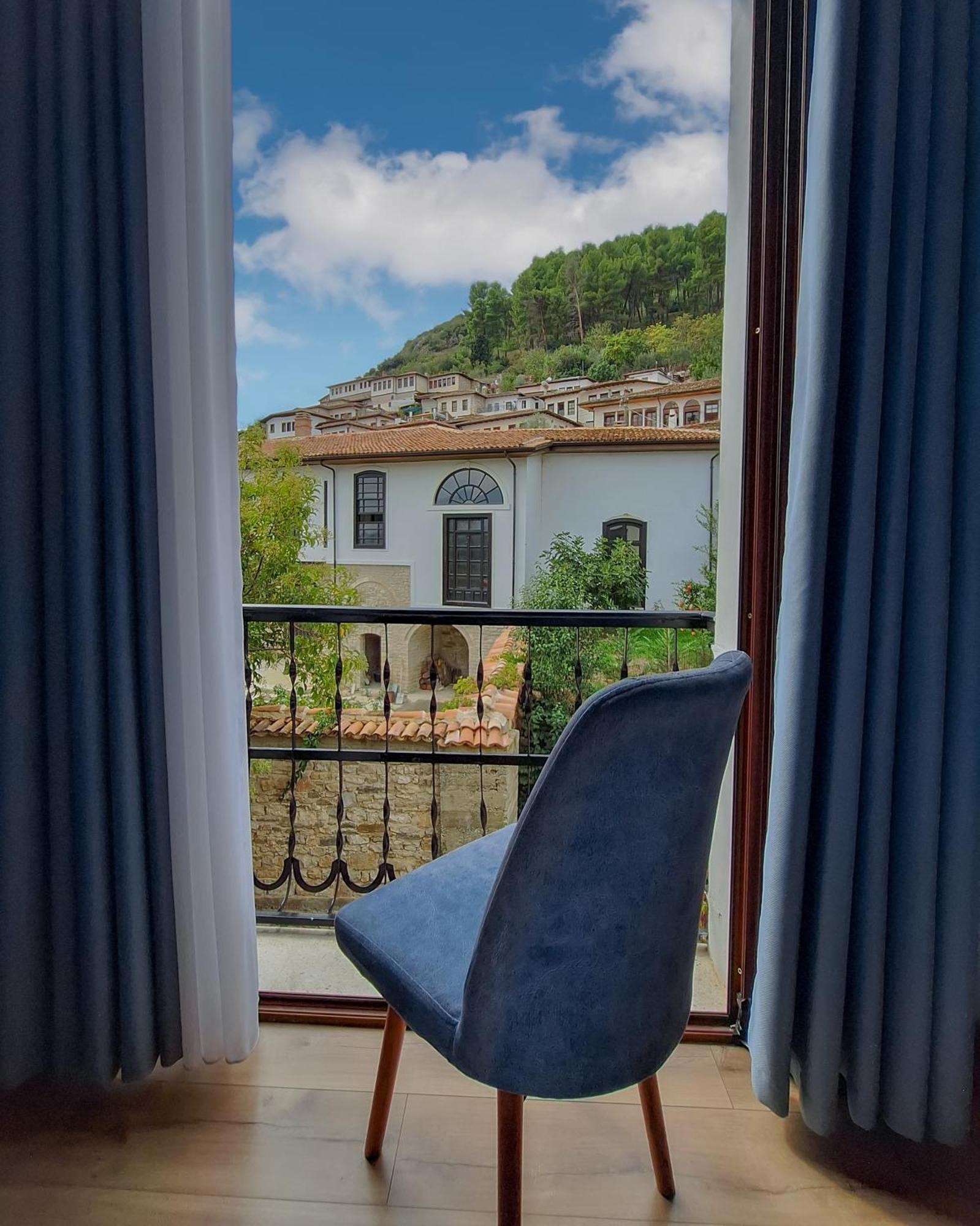 Villa Mishel Suites Berat Zewnętrze zdjęcie